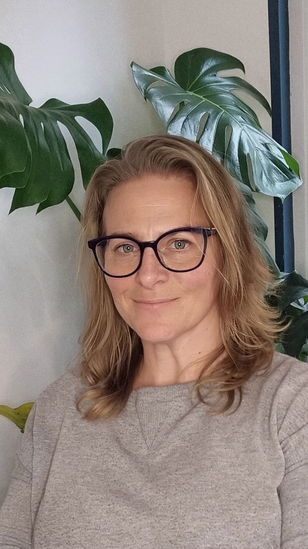 Dr Madeleine Mansfield